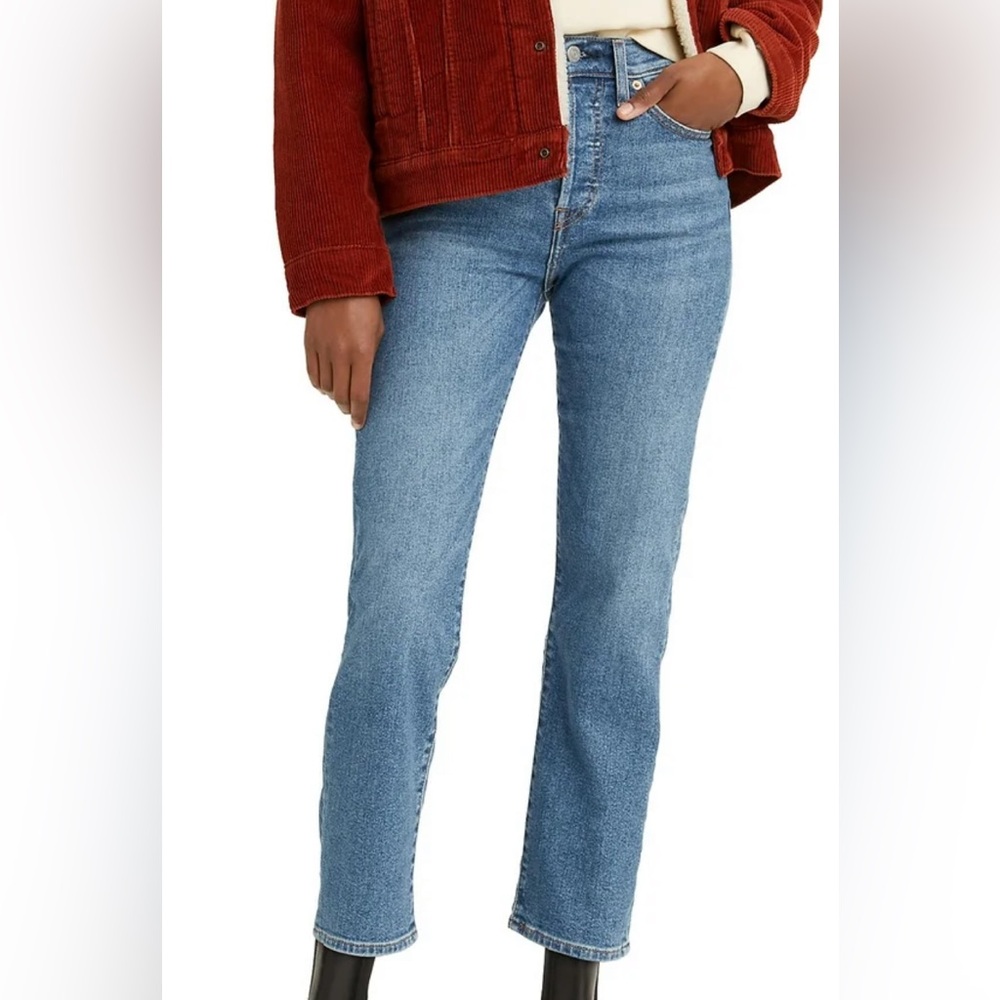 Levi’s Women's Wedgie Straight Jeans
